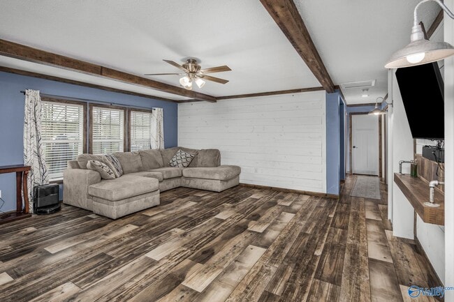 Building Photo - 1180 Co Rd 1447