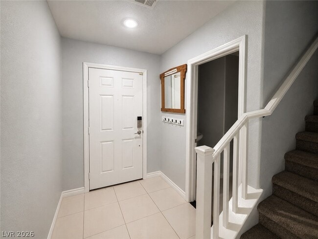 Building Photo - 125 Copper Pine Ave