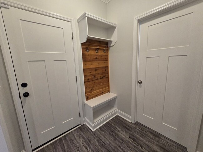 Building Photo - Stylish 4-Bedroom Home with Screened Porch...