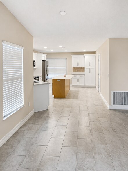 Building Photo - 10114 Allenwood Dr