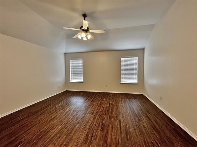 Building Photo - 620 Brookbank Dr