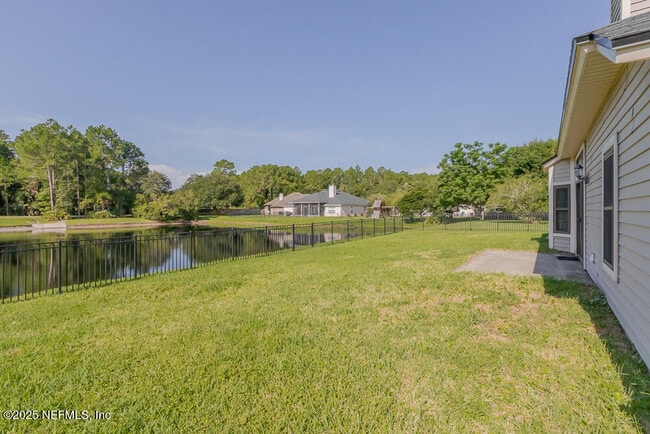 Building Photo - 12080 Scarsdale Dr