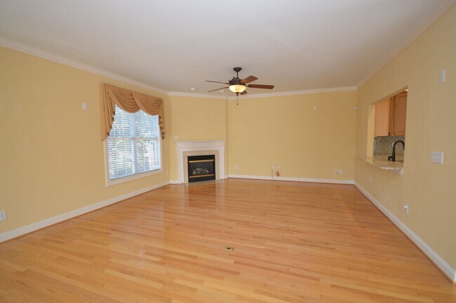 Building Photo - 114 Prestonian Pl