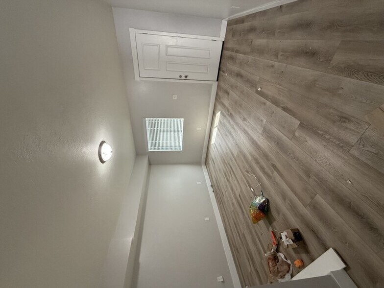 Building Photo - 671 N 30 E