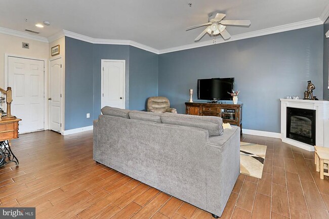Building Photo - 43780 Ballybunion Terrace
