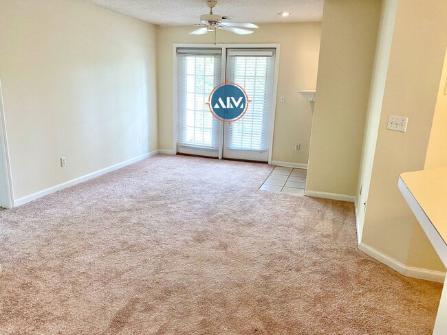 Building Photo - Spacious Third-Floor Condo at The Estate a...