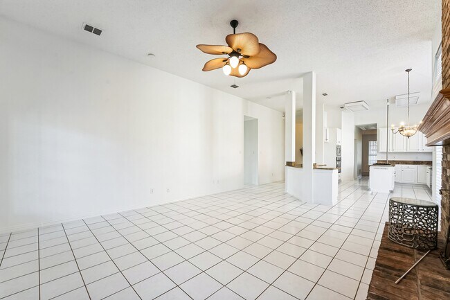 Building Photo - 5512 Charleston Dr
