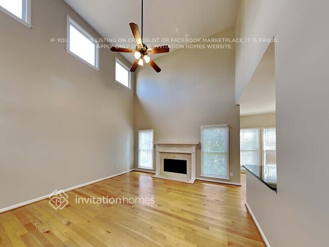 Building Photo - 117 Chickory Ln