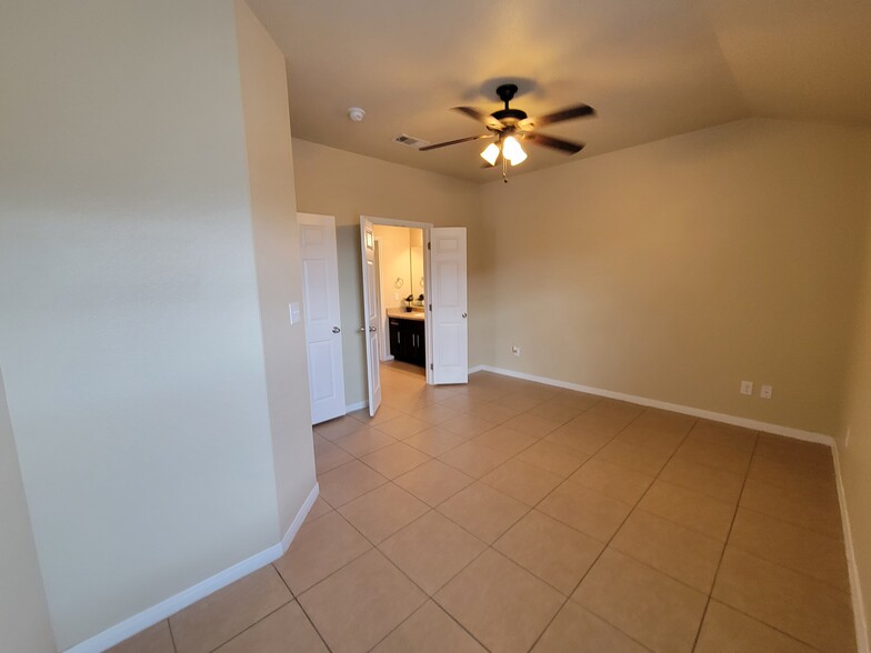 Master Bedroom - 1204 Cavalry Lane