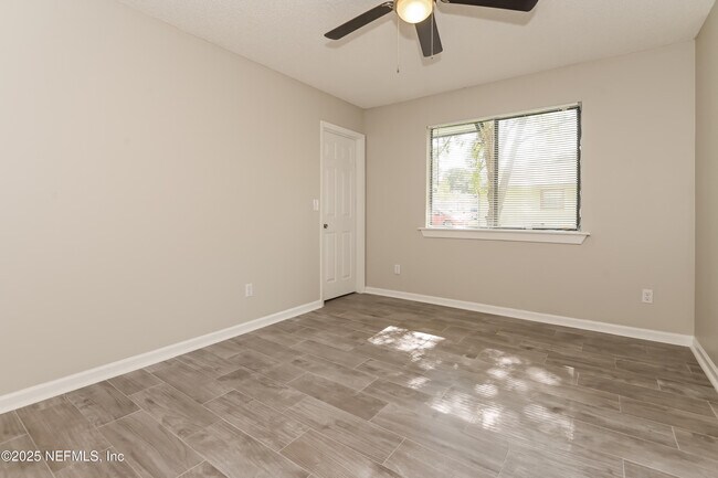 Building Photo - 7215 Mimosa Grove Pl