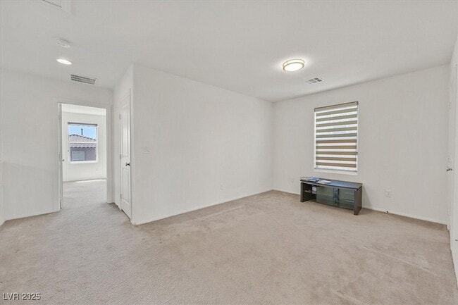 Building Photo - 8755 Spanish Ridge Ave