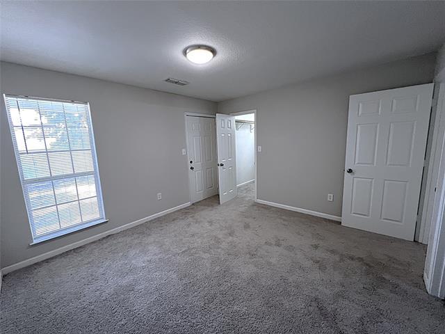 Building Photo - 902 Mack Pl