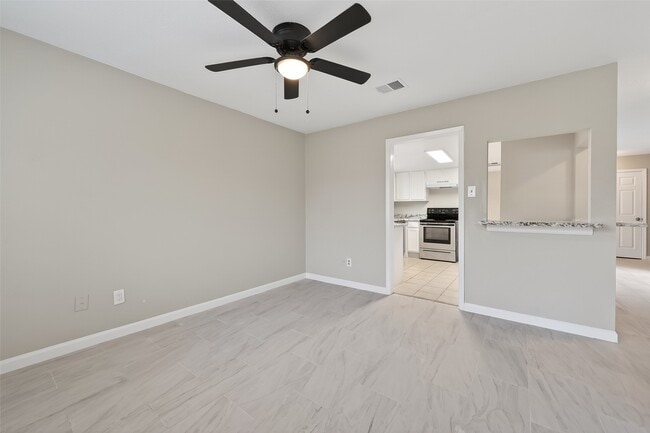 Building Photo - 10510 Overview Dr