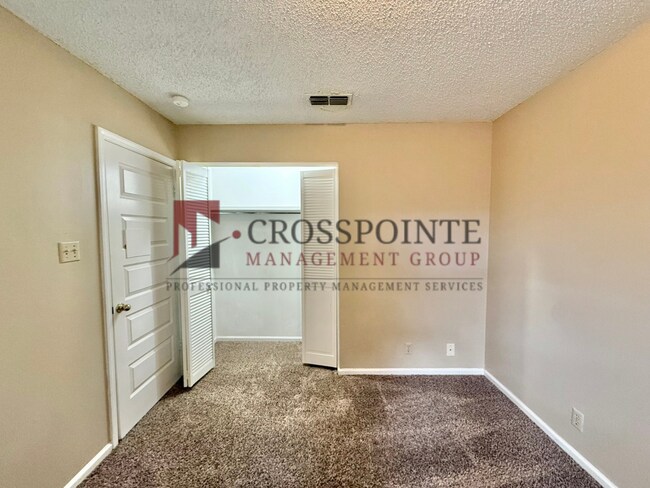 Building Photo - Delmar Dr. 2510/2512