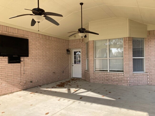 Building Photo - House For Lease in Allen