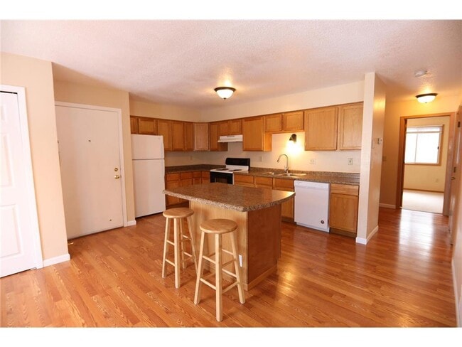 Building Photo - 926 Wescott Trail