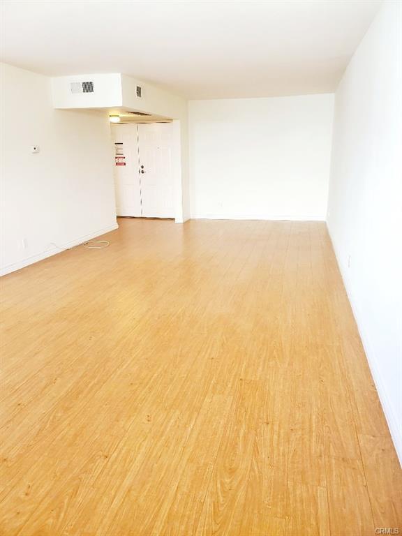 living room - 14141 Dickens St
