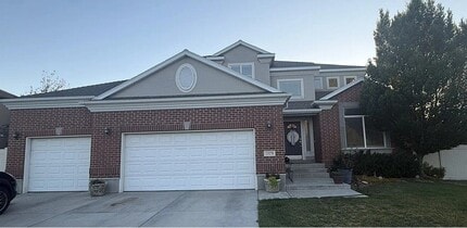 Building Photo - 13178 Woodridge Oak Cir