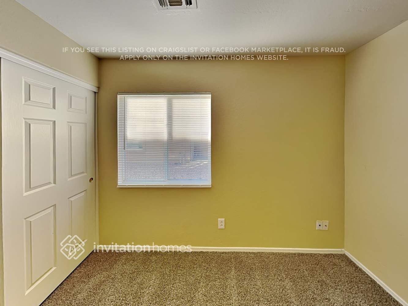 Building Photo - 22059 W Solano Dr