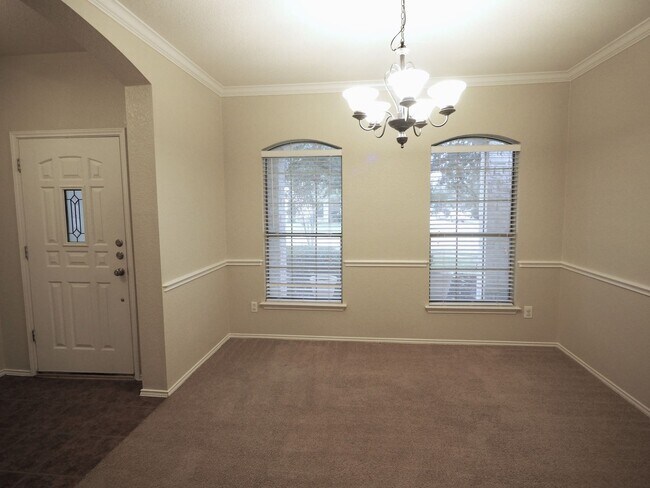 Building Photo - Amazing Pflugerville Home!