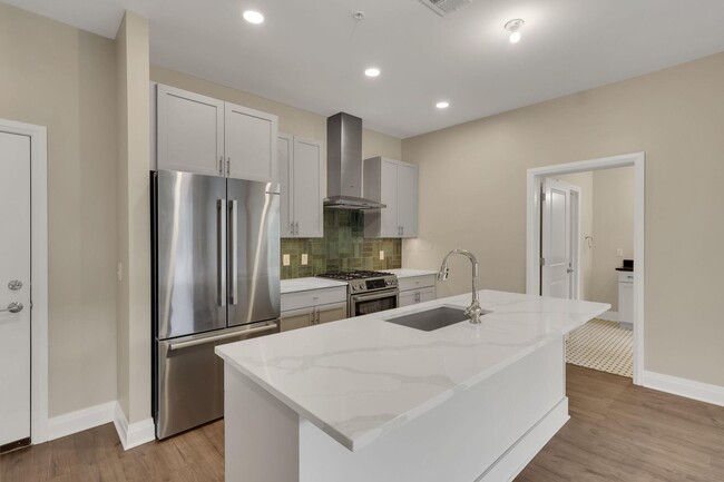 Building Photo - 6633 Dale Dr