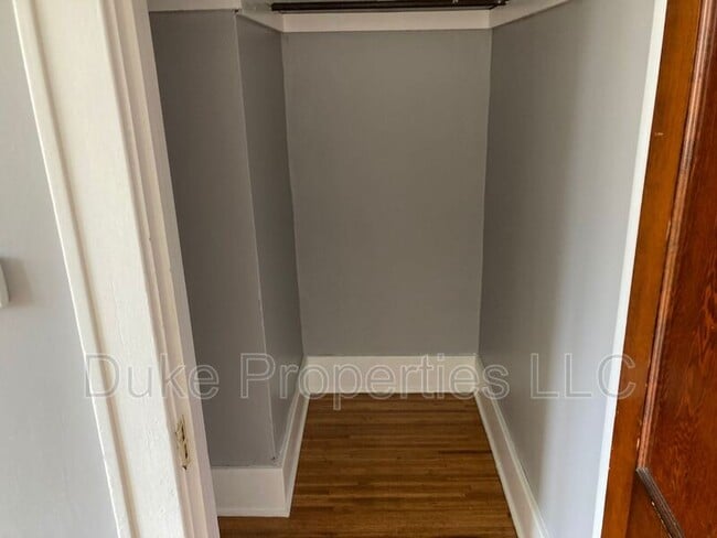 Building Photo - 5 Ernestine St