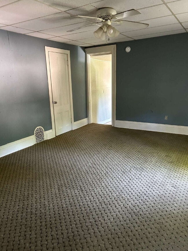 Building Photo - 1 Bedroom Apartment in Caledonia - Available August 8th, 2026