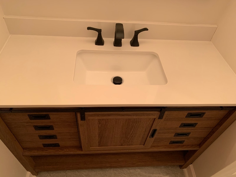 Building Photo - 8027 S Exchange Ave