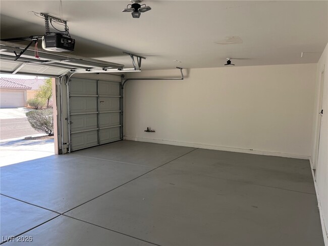 Building Photo - 5123 Topaz Sand St