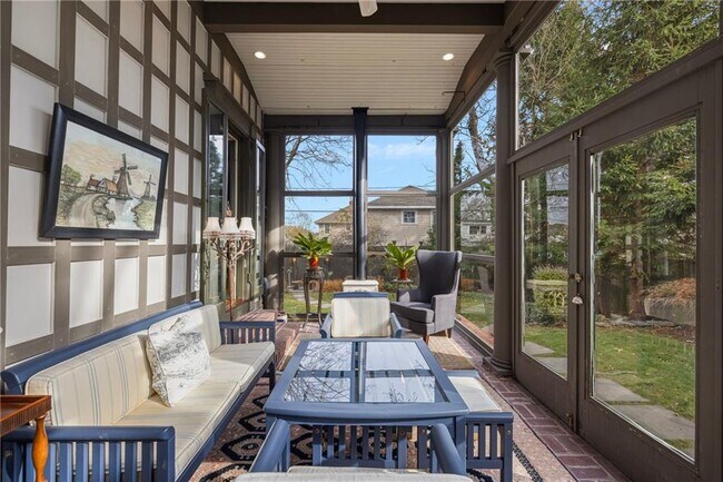 Building Photo - 4 Hunter Ave