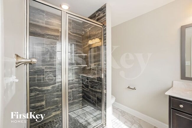 Building Photo - 305 Peterson Ln