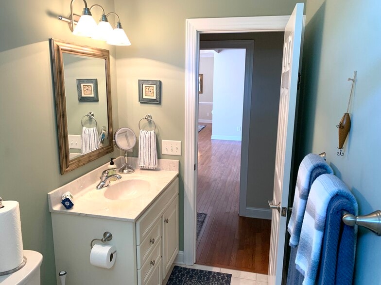 Building Photo - 107 Ritter Dr