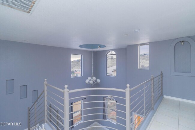 Building Photo - 4744 Excalibur Dr