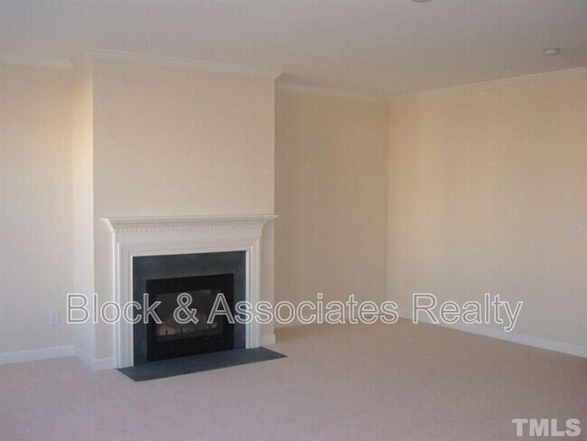 Building Photo - 247 Grenoch Valley Ln