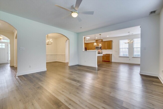 Building Photo - 5028 Canterbury Farms Pkwy