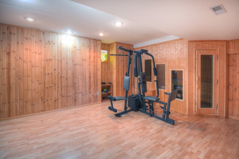 Building Photo - 485 Vanderbilt Ct