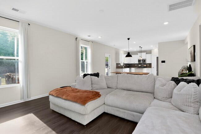 Building Photo - 7132 Wheyfield Dr