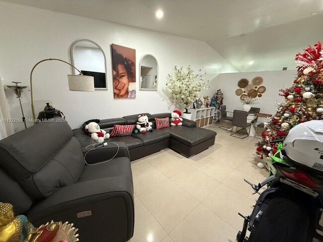 Building Photo - 17652 NW 76th Ct