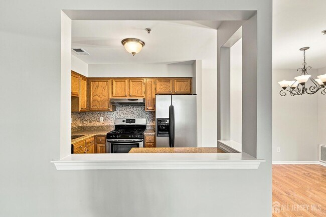 Building Photo - 1634 Waterford Dr