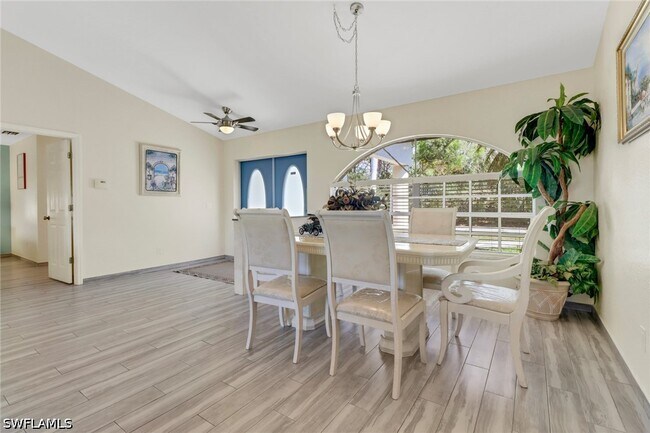 Building Photo - 12406 Lake Shalimar Dr