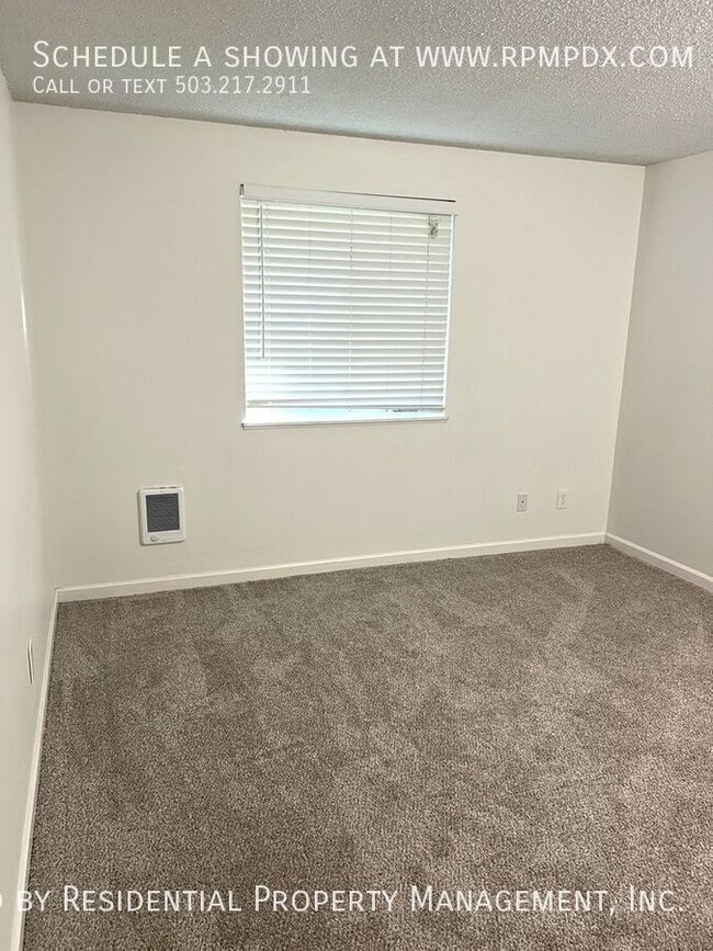 Building Photo - 12618 NW Barnes Rd