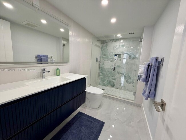 Building Photo - 1920 S Ocean Dr