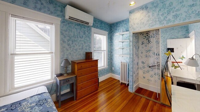 Building Photo - 307 Tappan St