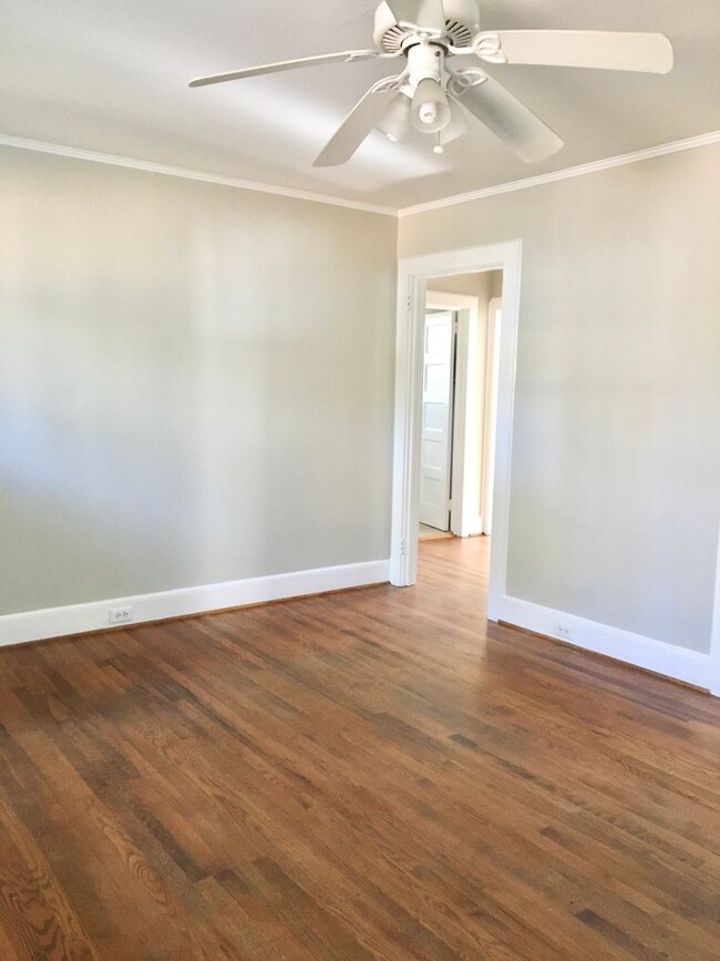 Building Photo - Forest Acres