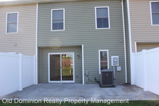 Building Photo - 3 br, 2.5 bath House - 425 Leslie Court