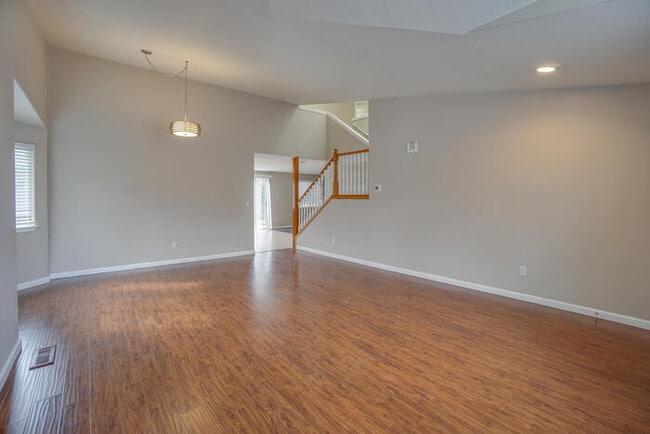 Building Photo - BEAUTIFUL FOUR BEDROOM LOCATED IN THE SHERWOOD SUB DIVISION