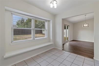 Building Photo - 2601 Knoll Trail