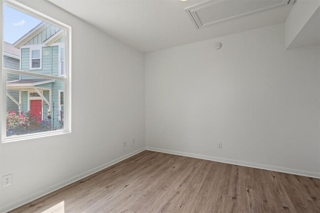 Building Photo - 1629 Arbor Knot Dr