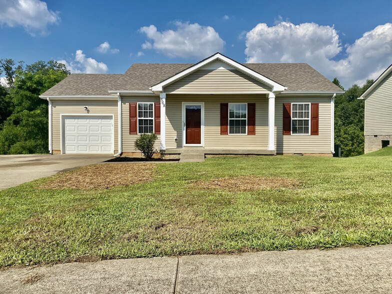 Front of the house - 568 Cedar Valley Dr