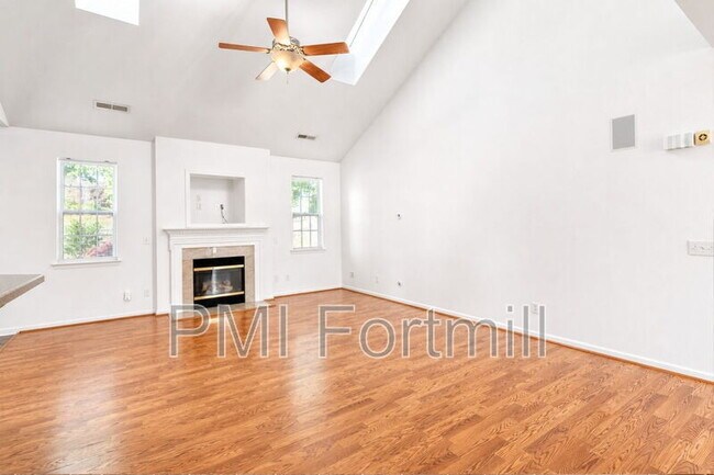 Building Photo - 10922 Sedgemoor Ln
